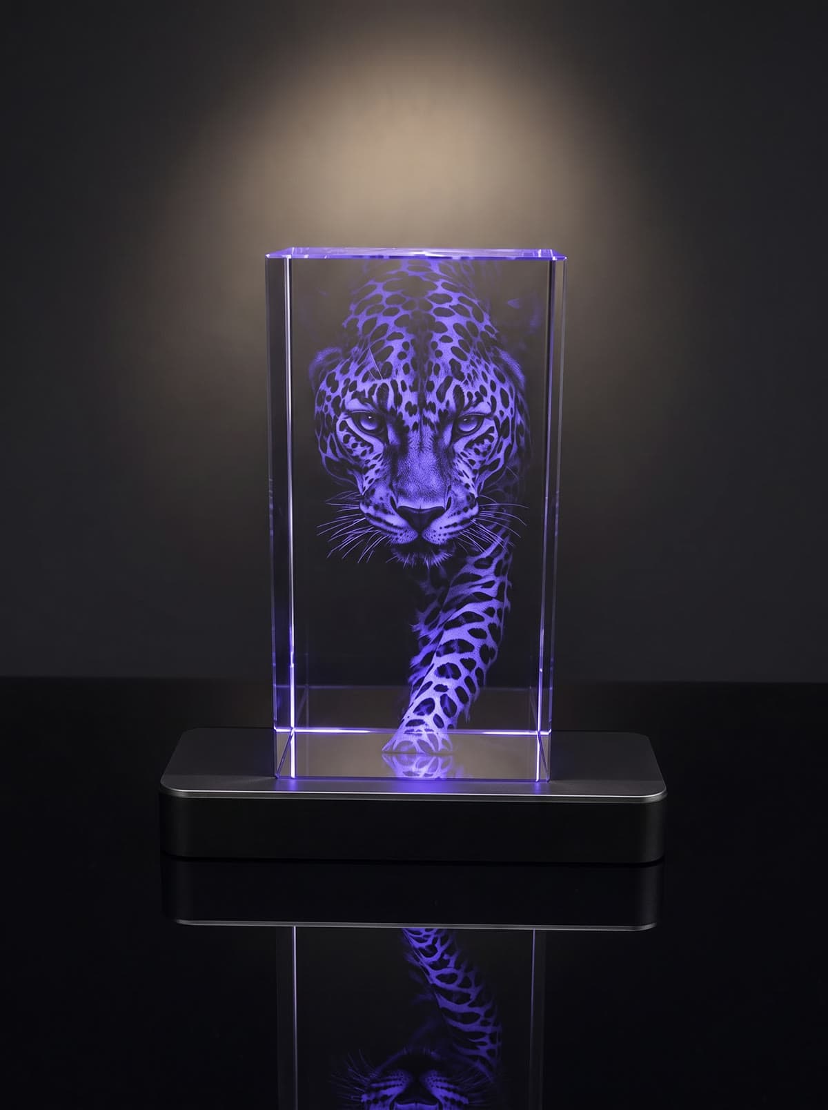 Panthera — gegraveerd kristal uit de Art Collection